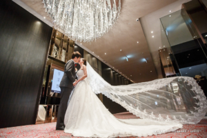 1405658183-604925393-300x200 - 新秘Yuki, 新娘秘書, 台北新秘, 高雄新秘, 新秘彩妝造型, 白色夢幻新秘Yuki, 婚禮婚紗造型, 自助婚紗造型, 婚紗造型, 新娘彩妝造型, 婚禮彩妝造型, 婚紗造型, 自然風格造型, 花草風新秘造型, 花藝設計, 新娘捧花, 新娘飾品, 婚紗飾品, 婚紗捧花