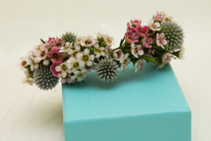 IMG_5867-300x200 - 新秘Yuki, 新娘秘書, 台北新秘, 高雄新秘, 新秘彩妝造型, 白色夢幻新秘Yuki, 婚禮婚紗造型, 自助婚紗造型, 婚紗造型, 新娘彩妝造型, 婚禮彩妝造型, 婚紗造型, 自然風格造型, 花草風新秘造型, 花藝設計, 新娘捧花, 新娘飾品, 婚紗飾品, 婚紗捧花