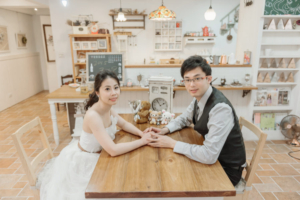 20140622pic017-300x200 - 新秘Yuki, 新娘秘書, 台北新秘, 高雄新秘, 新秘彩妝造型, 白色夢幻新秘Yuki, 婚禮婚紗造型, 自助婚紗造型, 婚紗造型, 新娘彩妝造型, 婚禮彩妝造型, 婚紗造型, 自然風格造型, 花草風新秘造型, 花藝設計, 新娘捧花, 新娘飾品, 婚紗飾品, 婚紗捧花